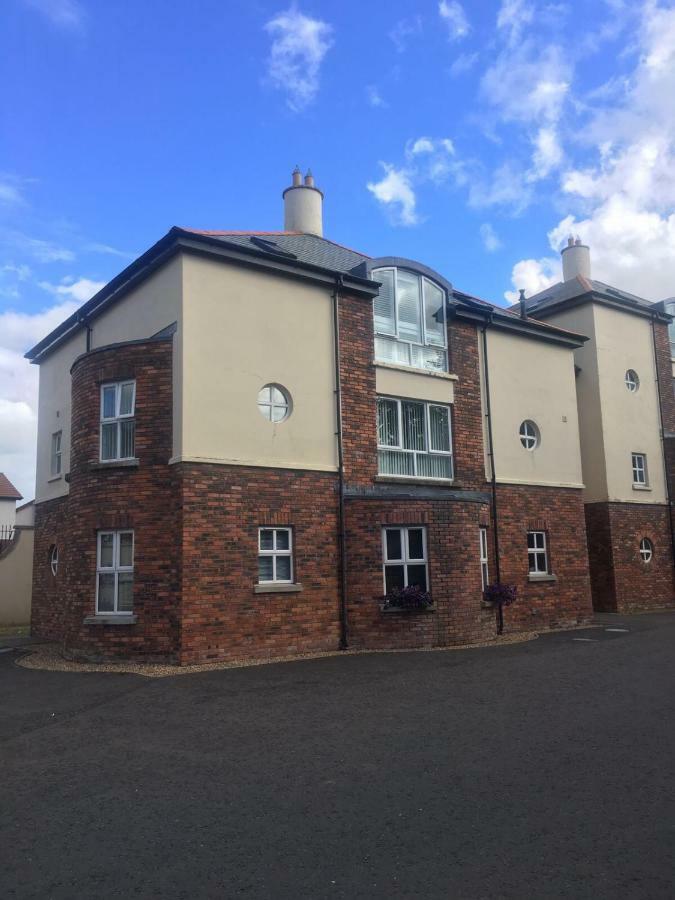 5 Shell Hill Mews Villa Коулрейн Екстериор снимка